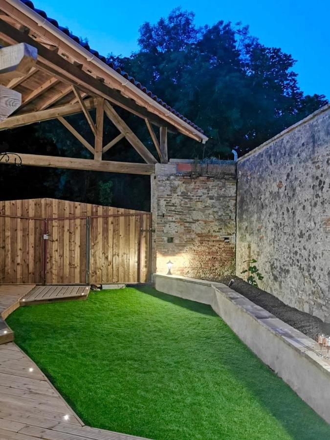 Gite Le Jardin Secret Et Gite Au Temps Suspendu Montpezat  Εξωτερικό φωτογραφία