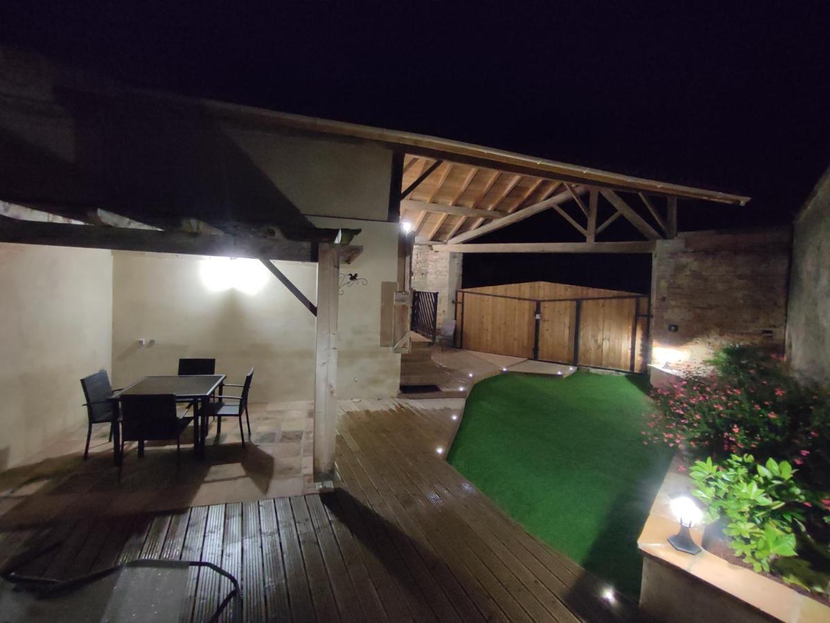 Gite Le Jardin Secret Et Gite Au Temps Suspendu Montpezat  Εξωτερικό φωτογραφία