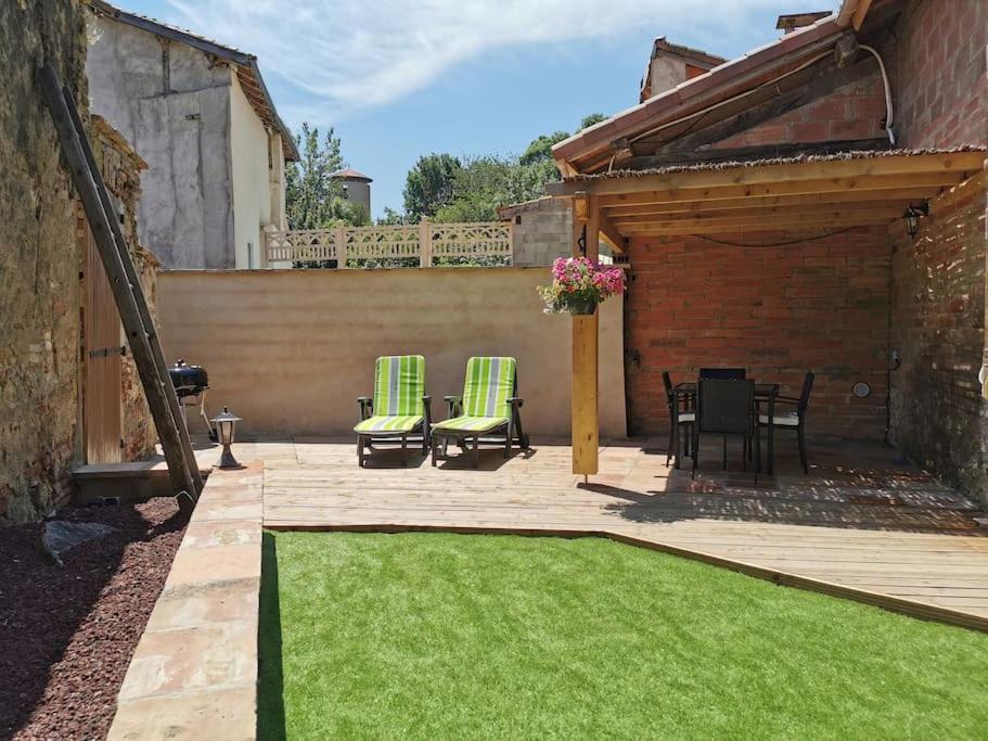 Gite Le Jardin Secret Et Gite Au Temps Suspendu Montpezat  Εξωτερικό φωτογραφία